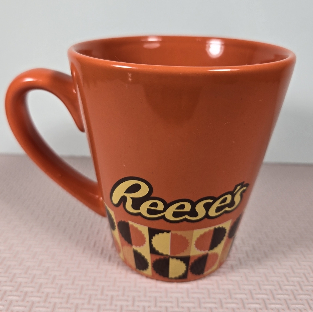 Vintage REESE'S Mug Peanut Butter Cups 4 inch 10 ounce Mug